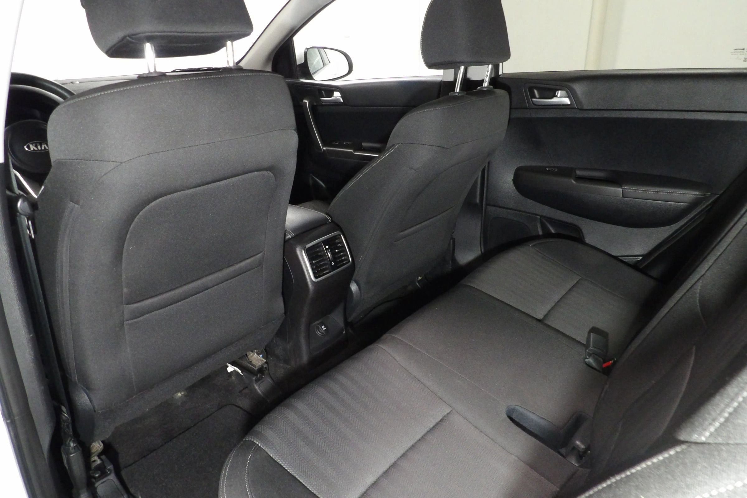 Used 2021 Kia Sportage LX AWD/4WD image 11