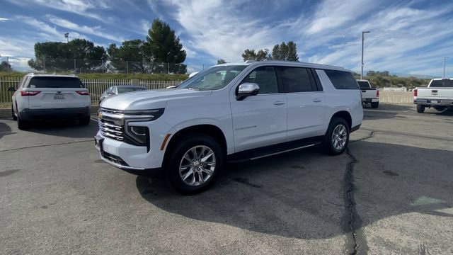 New 2026 Chevrolet Suburban Premier image 4