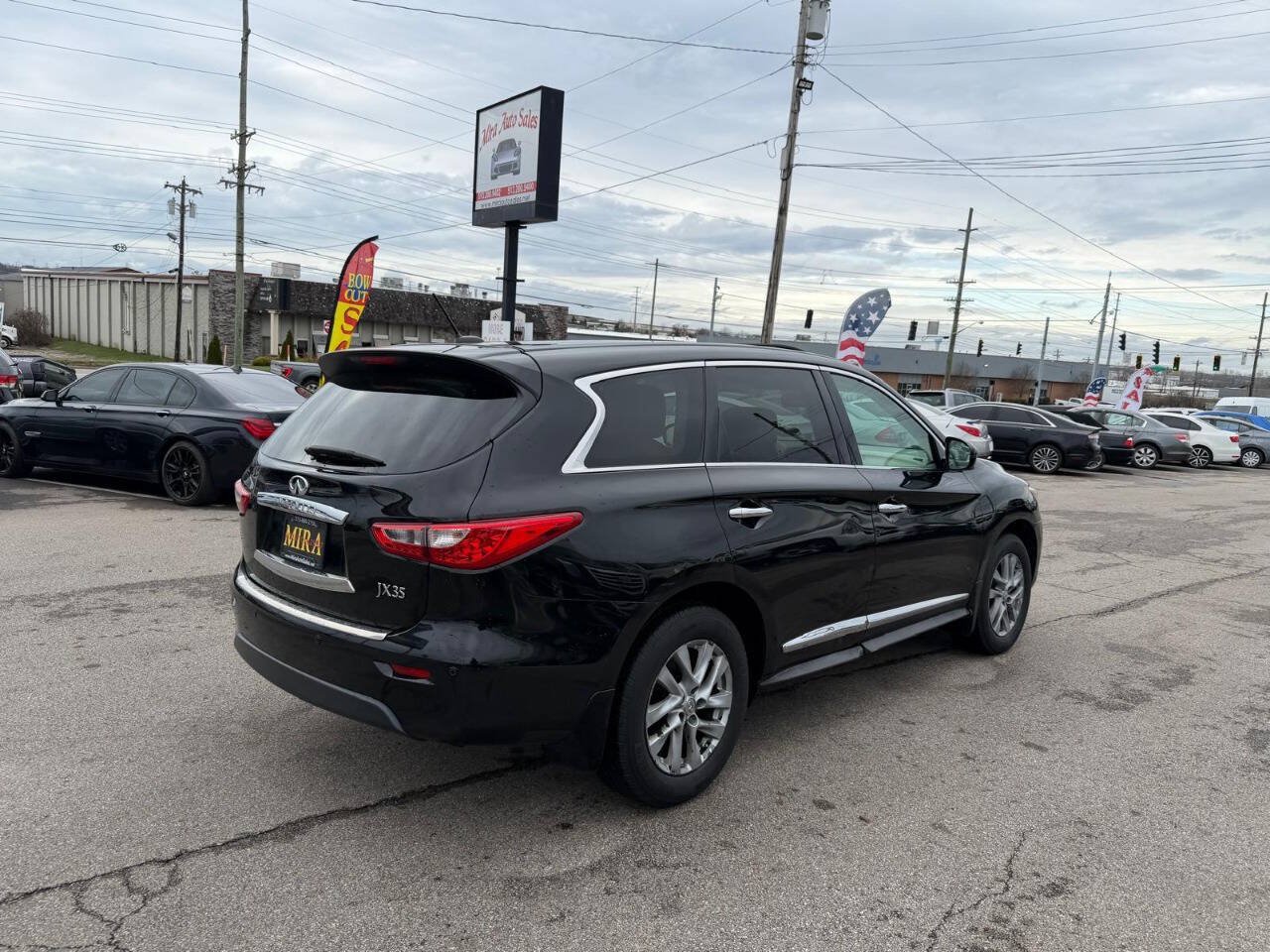 Used 2013 INFINITI JX35 AWD w/ Premium Pkg image 4