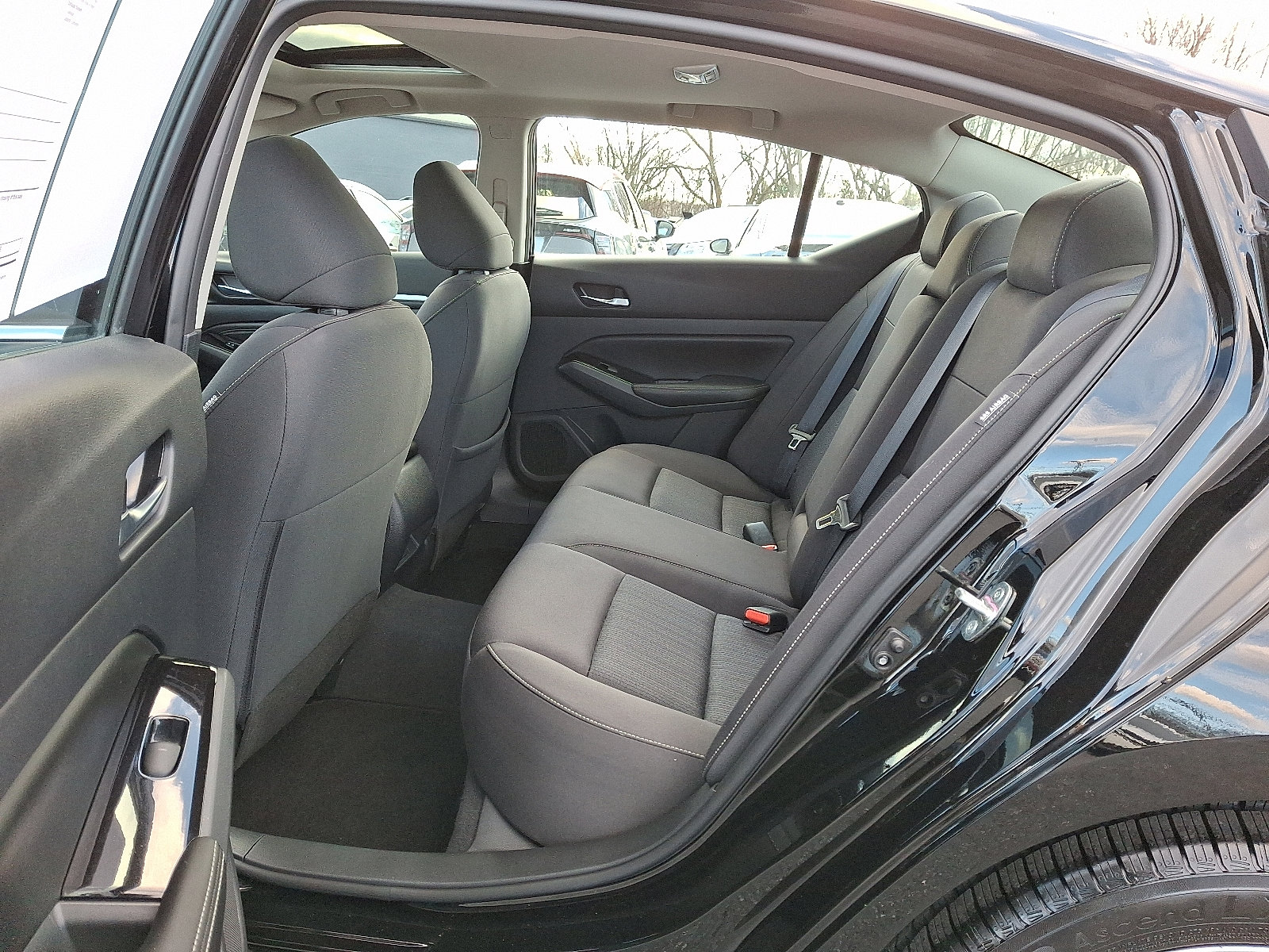 Certified 2022 Nissan Altima 2.5 SV w/ SV Premium Package image 16