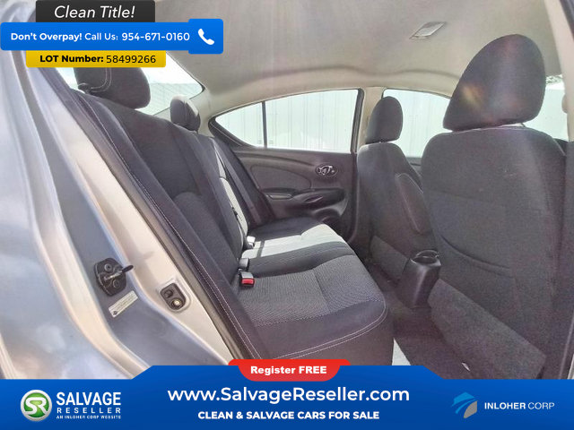 Used 2014 Nissan Versa SV FWD image 13