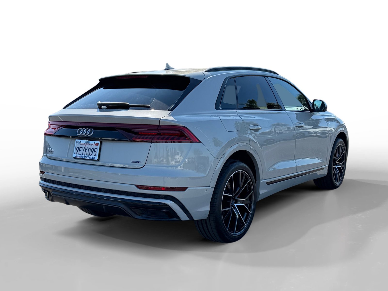 Used 2023 Audi Q8 Premium Plus w/ Premium Plus Package image 5