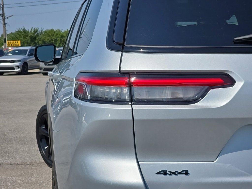 New 2025 Jeep Grand Cherokee L Limited w/ Luxury Tech Group II image 11