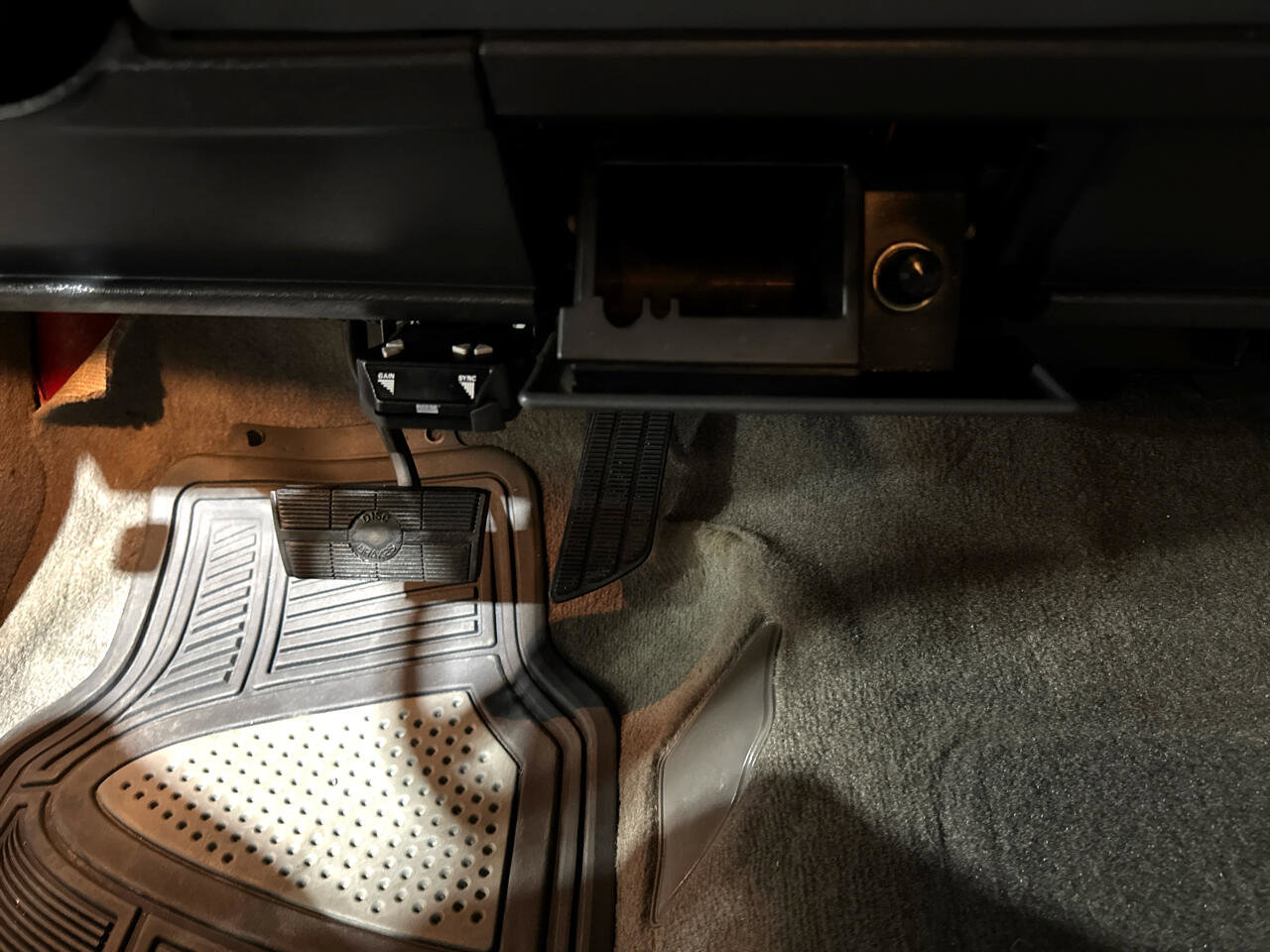 Used 1989 Chevrolet Silverado 1500 2WD Regular Cab image 53