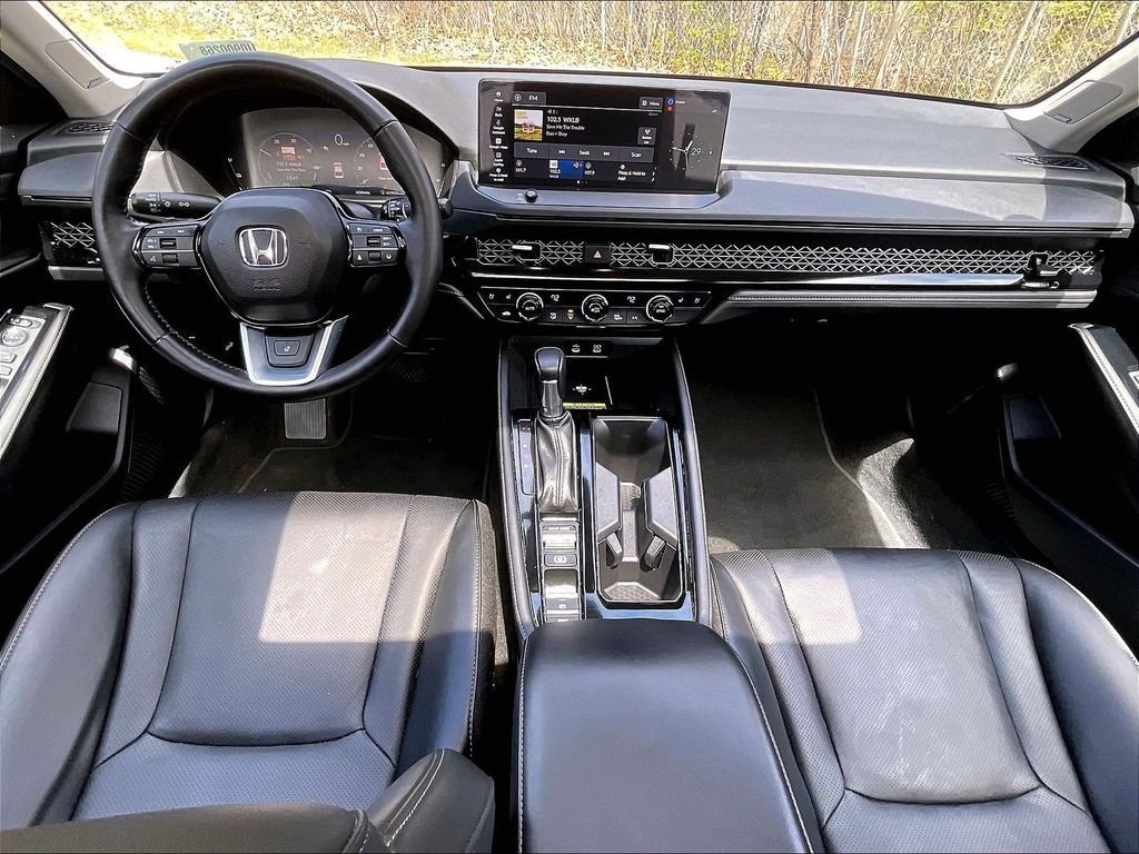 Used 2025 Honda Accord Touring image 21
