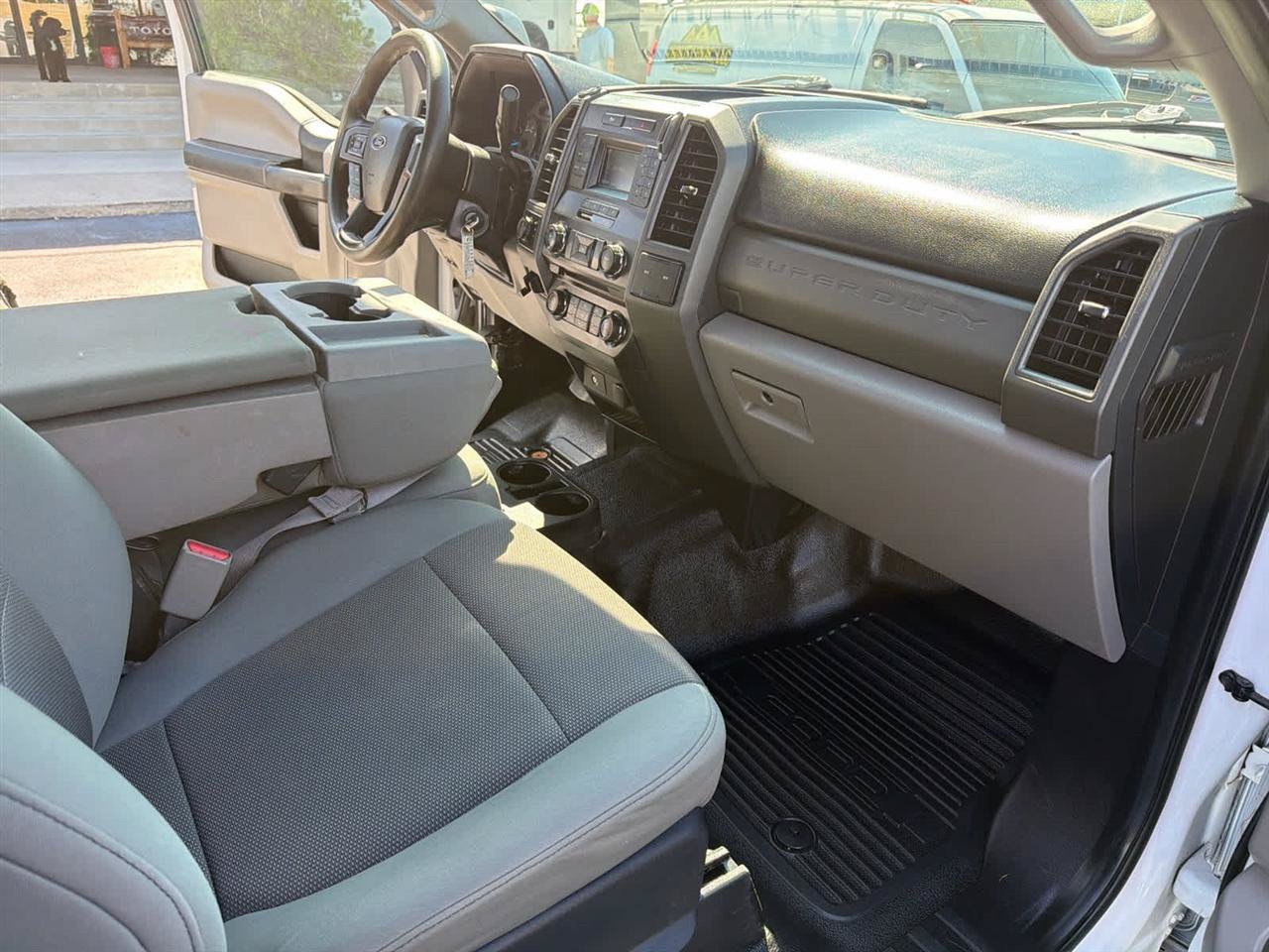Used 2017 Ford F250 XL w/ Power Equipment Group AWD/4WD image 25