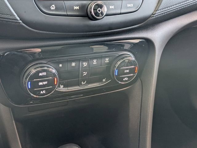 Certified 2022 Buick Encore GX Essence w/ Experience Buick Package FWD image 19