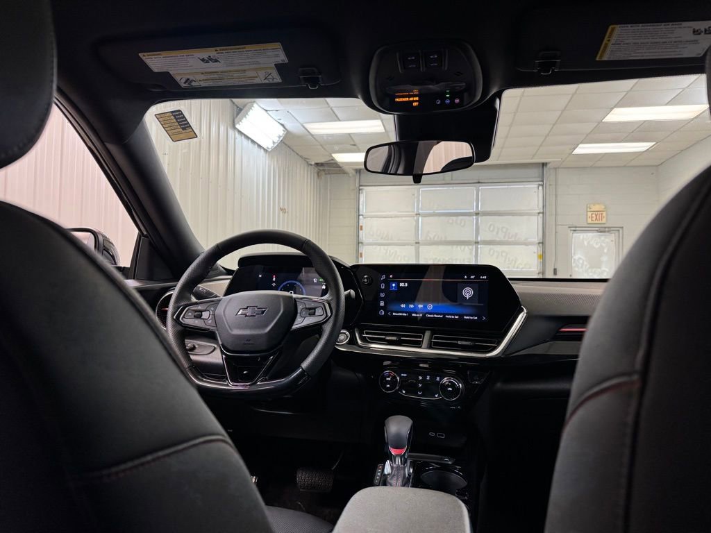 New 2026 Chevrolet Trax RS w/ Sunroof Package image 20