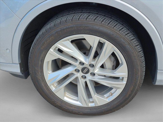 Used 2022 Audi Q7 3.0T Premium Plus w/ Premium Plus Package AWD/4WD image 21