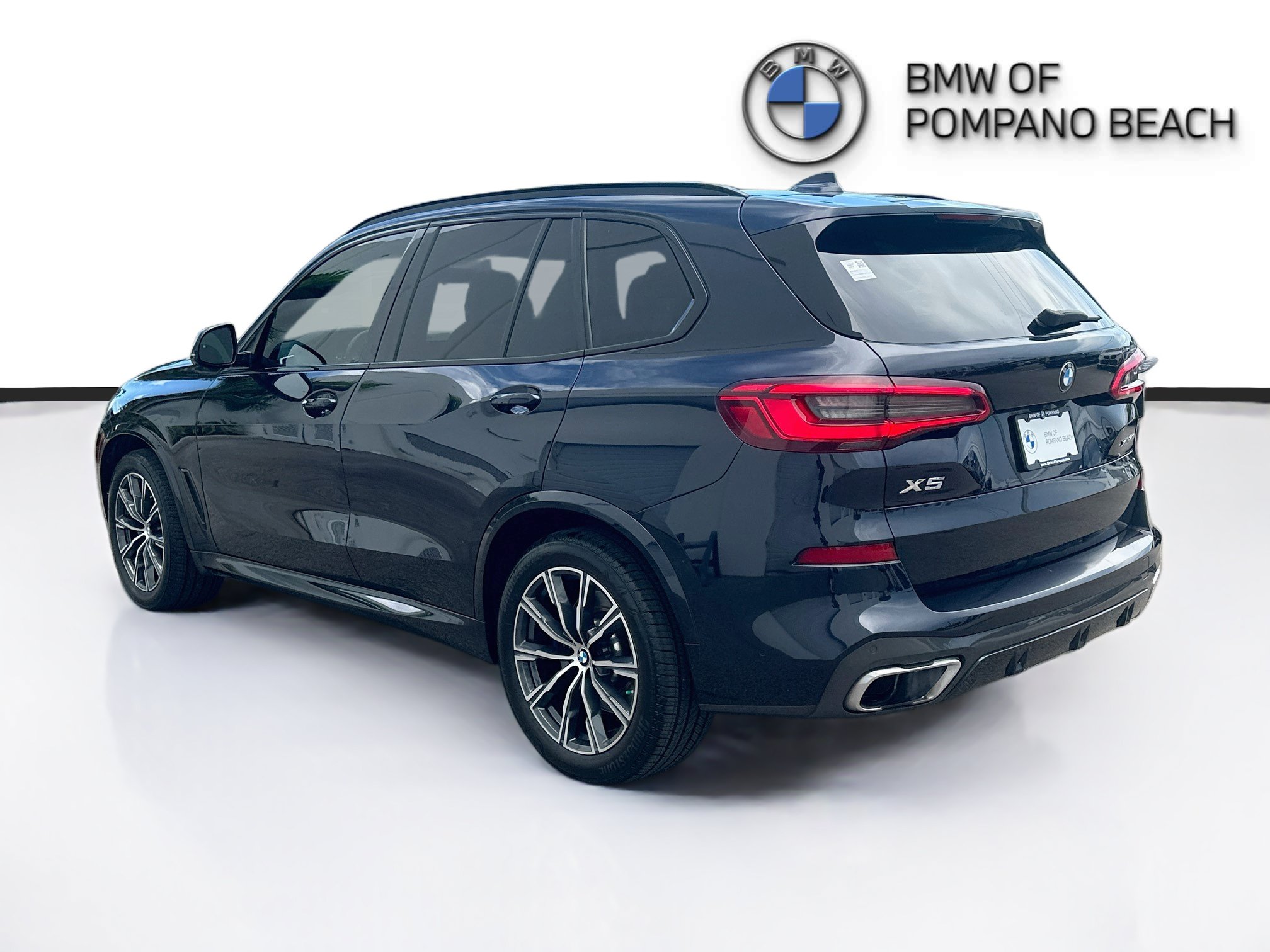 Used 2019 BMW X5 xDrive40i w/ M Sport Package AWD/4WD image 5