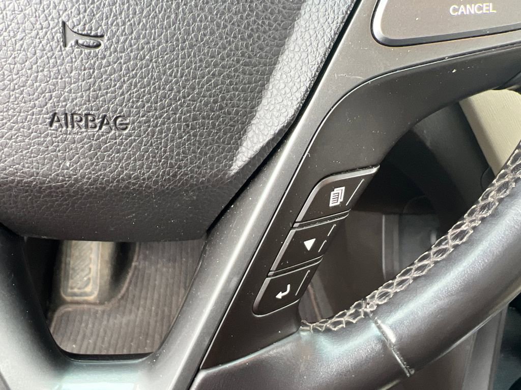 Used 2018 Hyundai Santa Fe Sport image 18