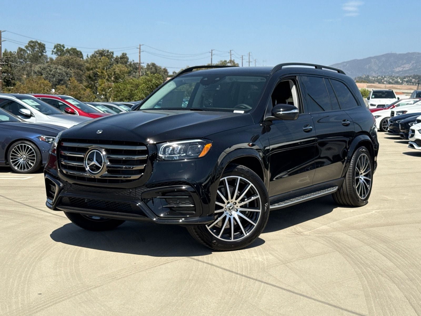 New 2026 Mercedes-Benz GLS 450 4MATIC image 2