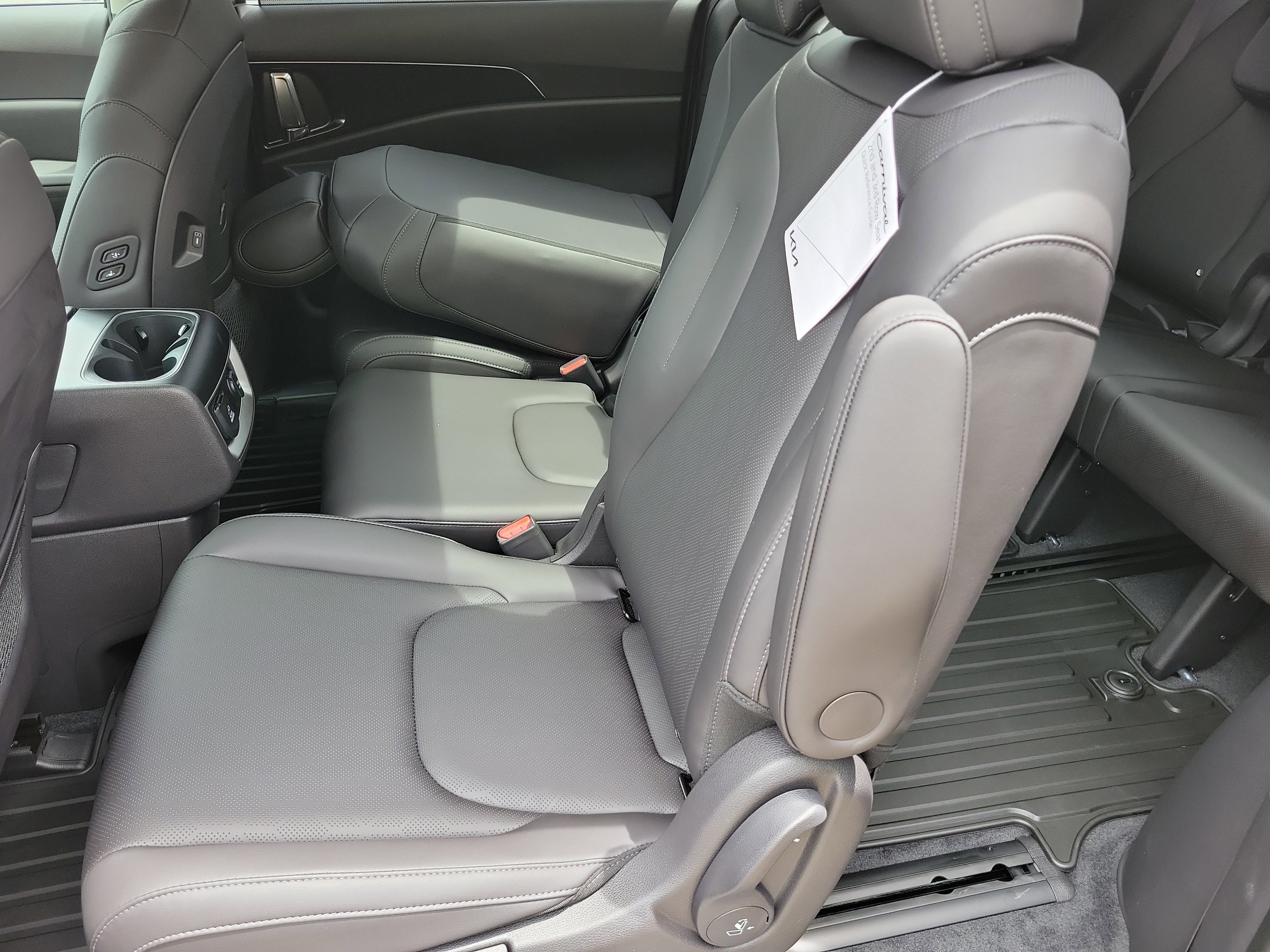 New 2026 Kia Carnival SX image 6