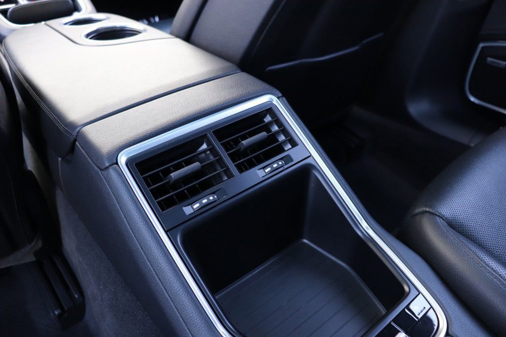Used 2018 Porsche Panamera 4S w/ Premium Package Plus AWD/4WD image 68