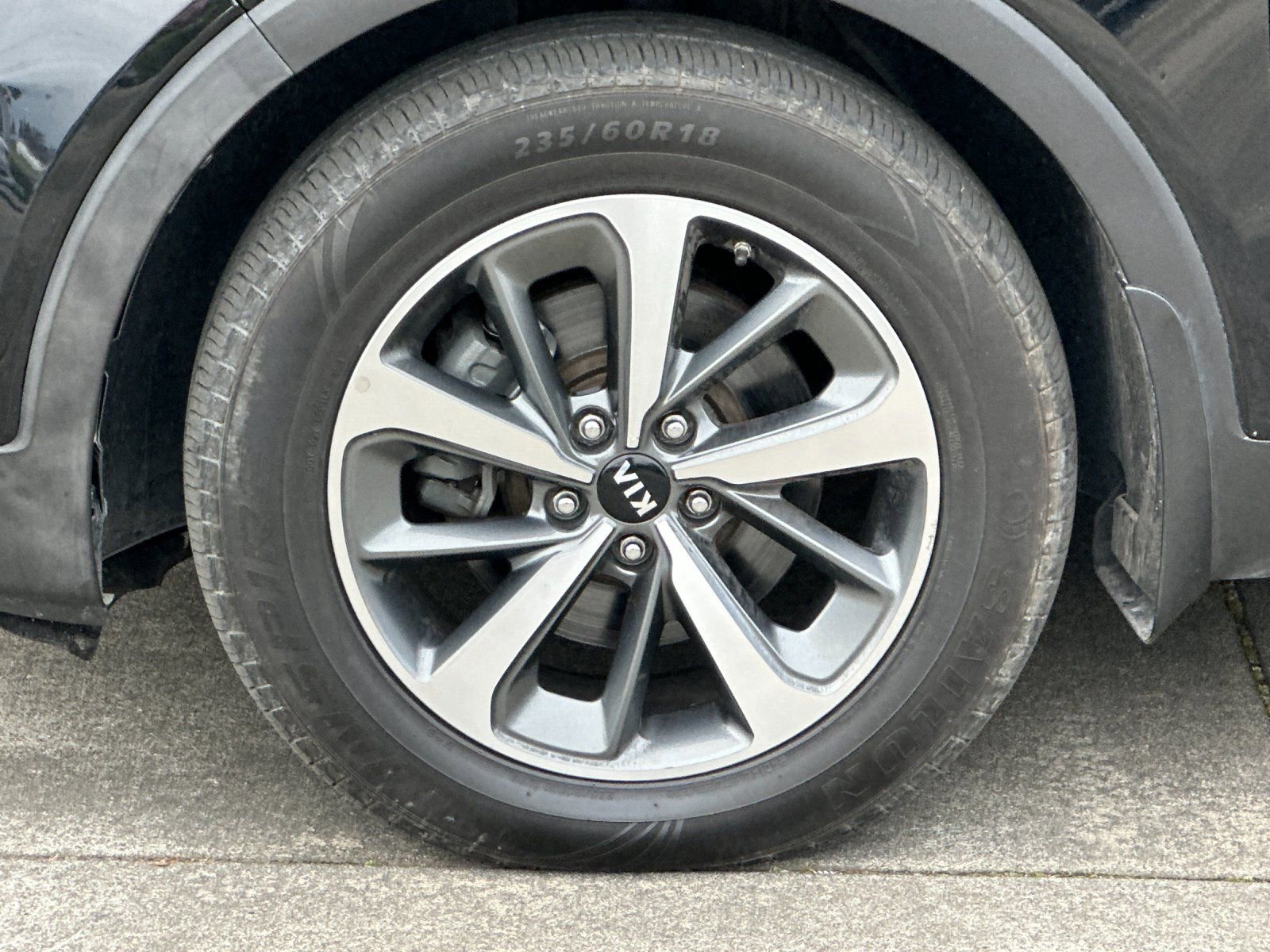 Used 2019 Kia Sorento EX image 24