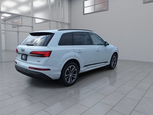 Used 2025 Audi Q7 2.0T Premium w/ Convenience Plus Package AWD/4WD image 8