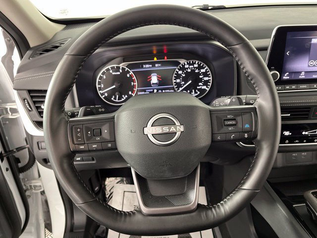 Used 2025 Nissan Rogue SV w/ SV Premium Package FWD image 22
