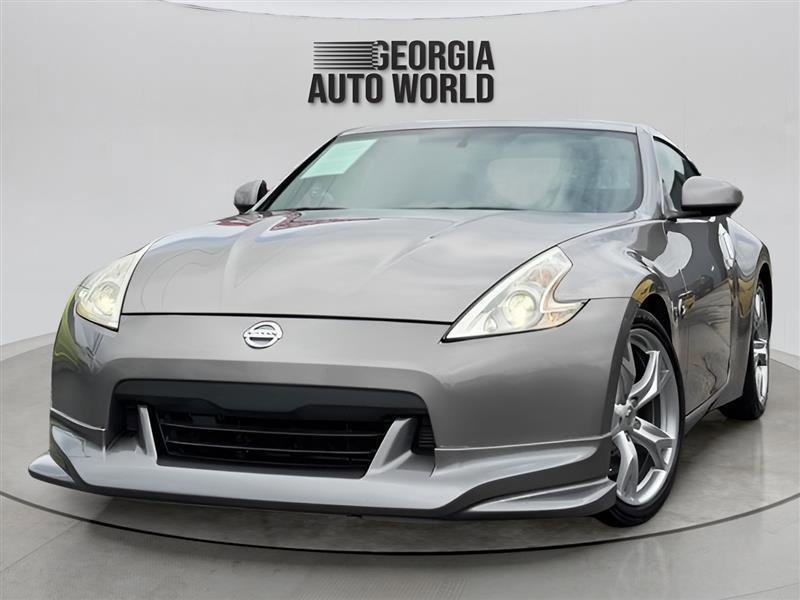 Used 2009 Nissan 370Z Coupe w/ Sport Pkg RWD image 1