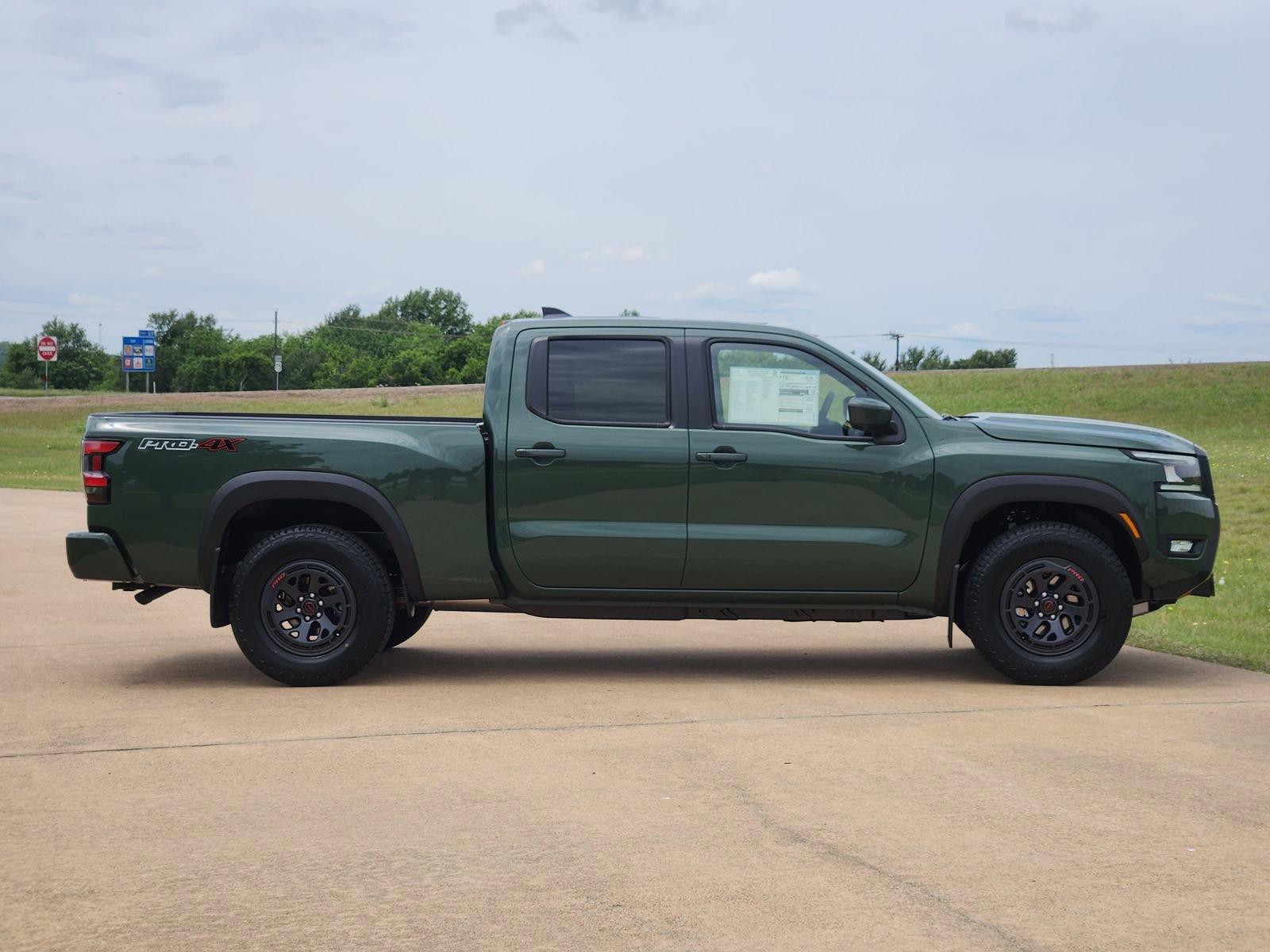 New 2026 Nissan Frontier PRO-4X AWD/4WD image 7