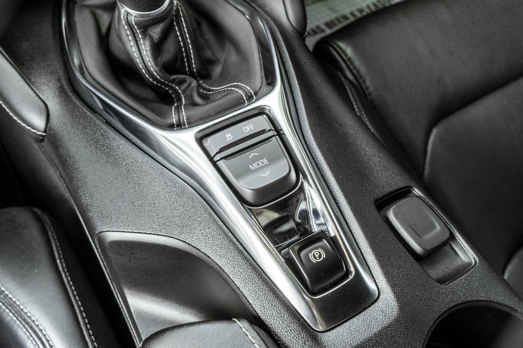 Used 2019 Chevrolet Camaro SS RWD image 21