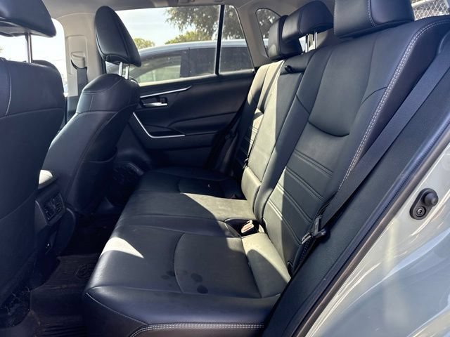 Used 2021 Toyota RAV4 XLE Premium FWD image 6