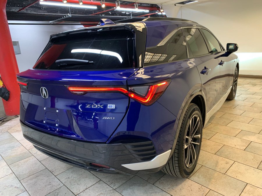 Used 2024 Acura ZDX A-Spec AWD/4WD image 7