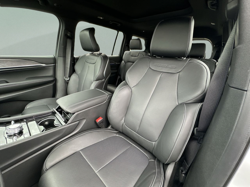 New 2025 Jeep Grand Cherokee L Overland w/ Luxury Tech Group IV AWD/4WD image 44
