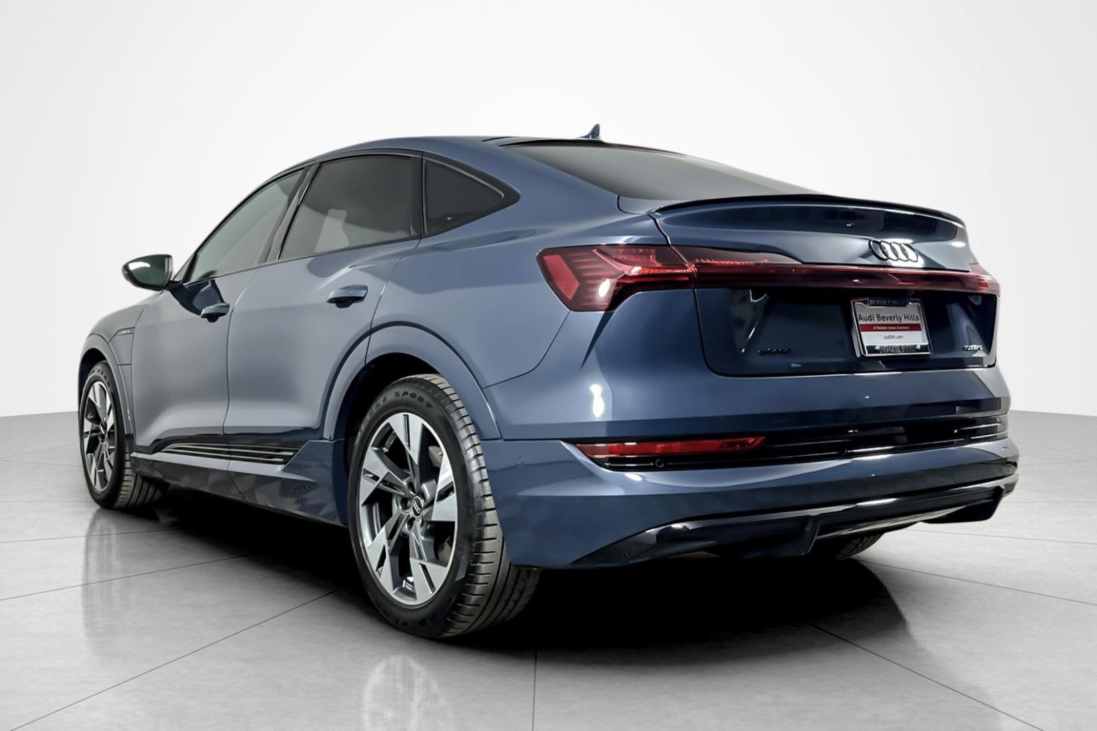 Certified 2023 Audi e-tron Premium w/ Convenience Plus Package AWD/4WD image 3
