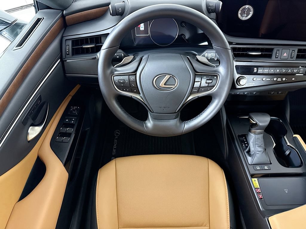 Certified 2025 Lexus ES 300h w/ Premium Package FWD image 10