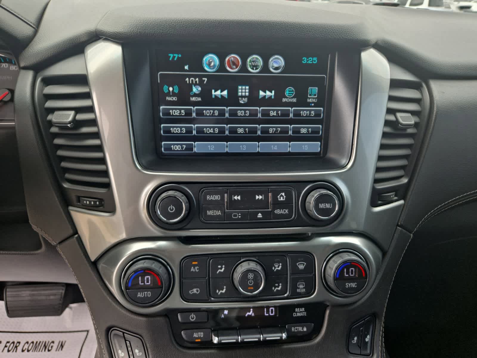 Used 2019 Chevrolet Tahoe LT RWD image 16