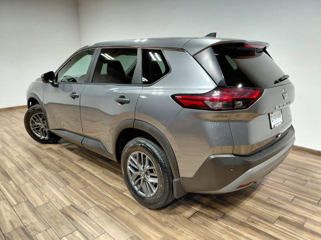 Used 2023 Nissan Rogue S image 14