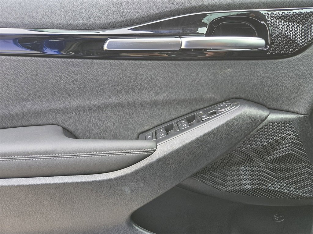 New 2026 Kia Seltos S image 16