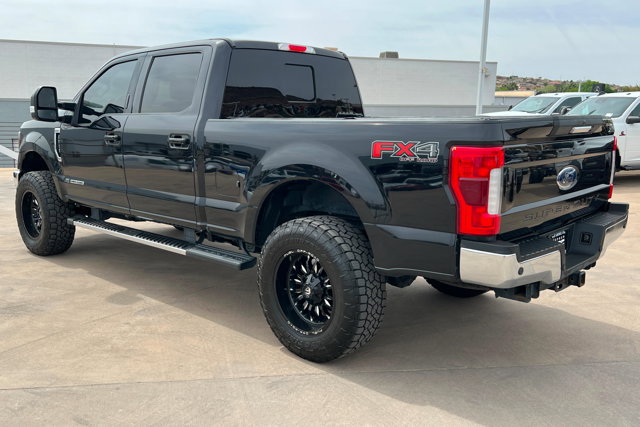 Used 2019 Ford F350 Lariat AWD/4WD image 3