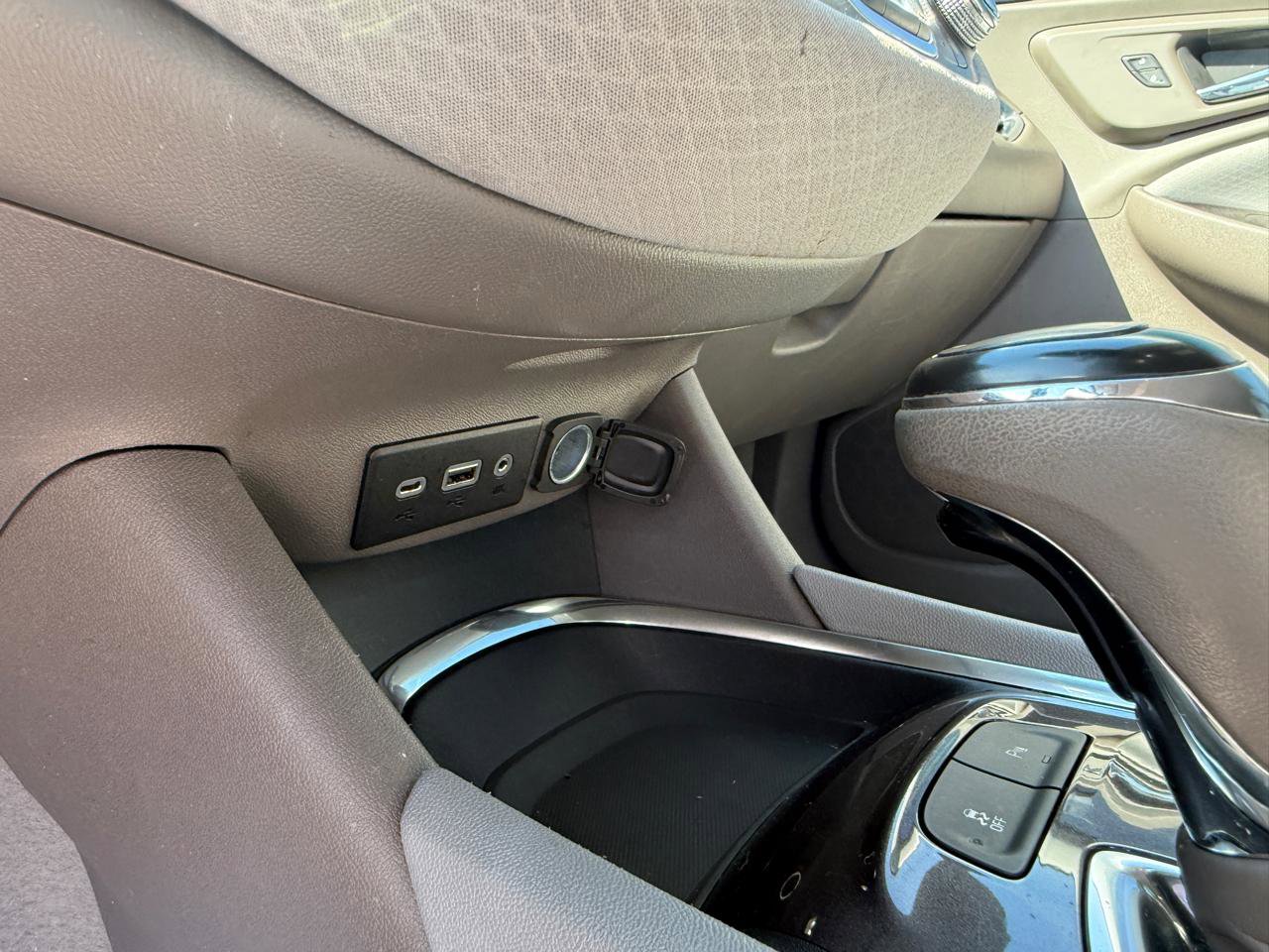 Used 2020 Chevrolet Malibu LT image 16