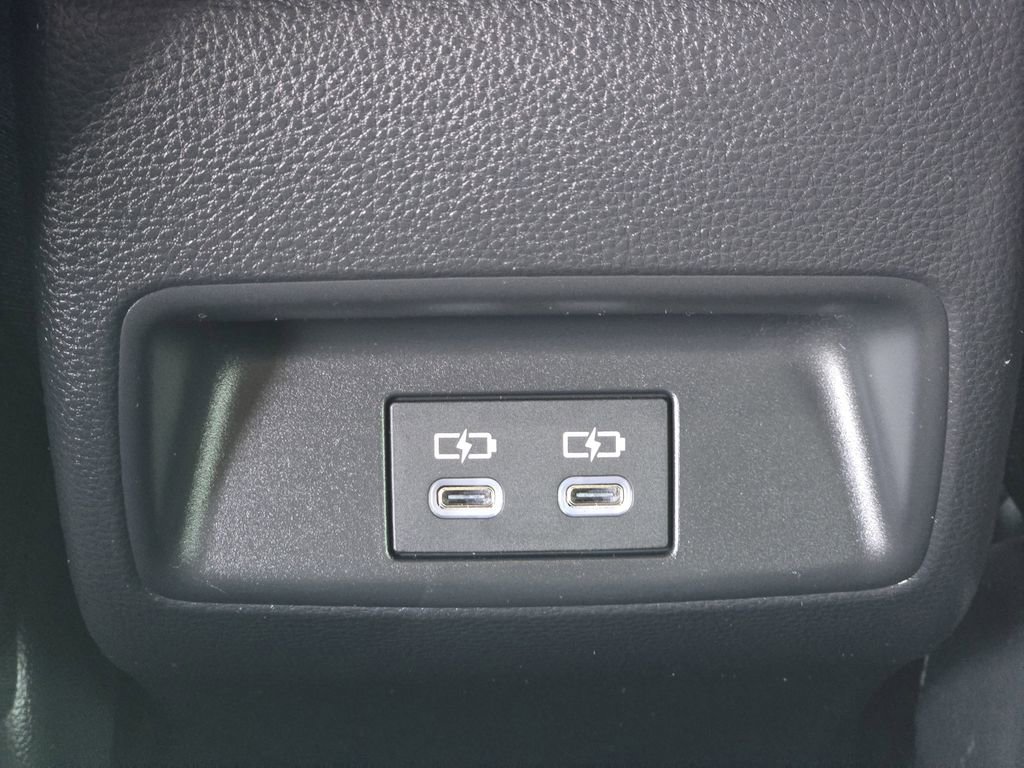 Used 2025 Toyota Corolla SE w/ SE Package image 29