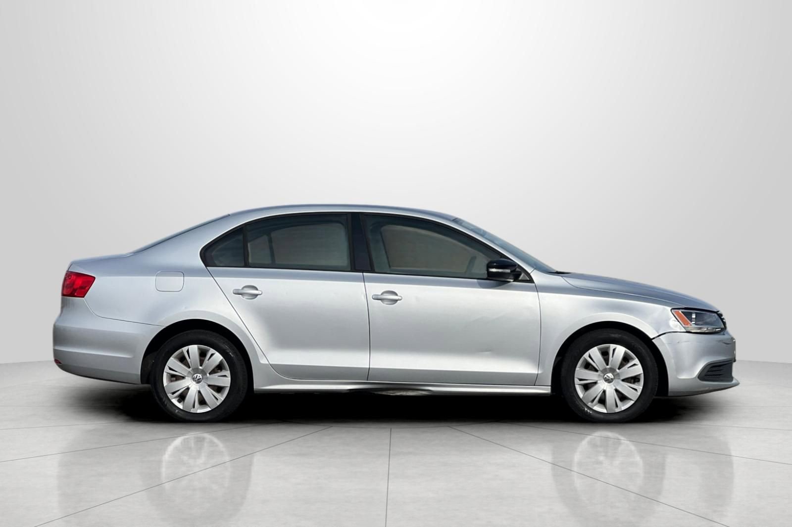 Used 2012 Volkswagen Jetta S image 3