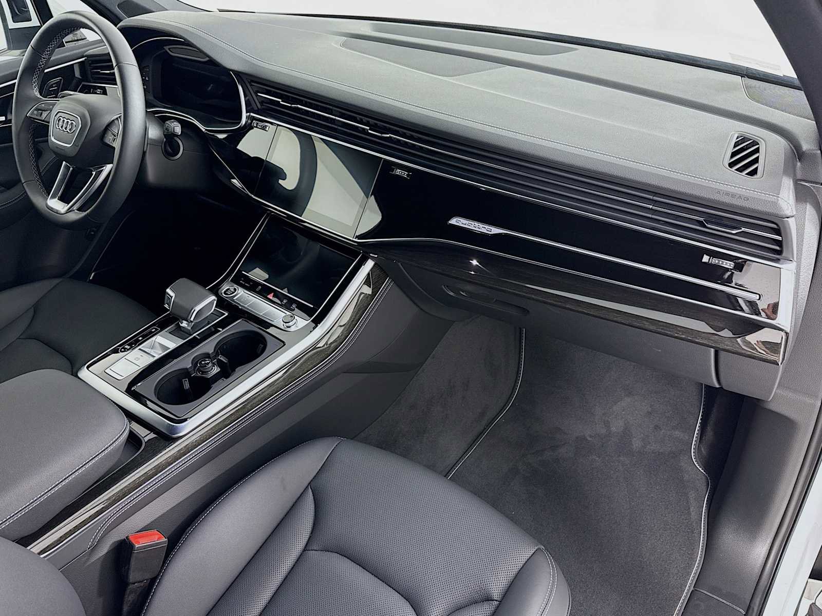 Used 2025 Audi Q7 3.0T Premium Plus w/ Premium Plus Package image 30