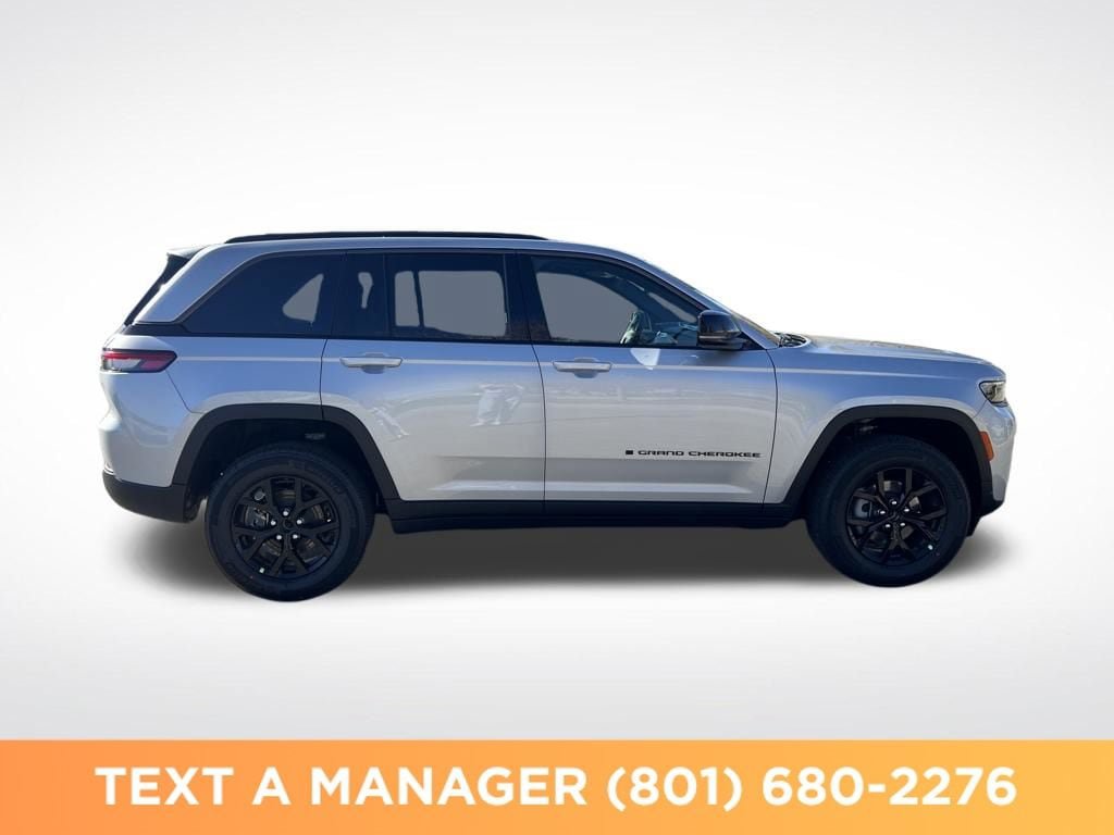 New 2026 Jeep Grand Cherokee Altitude AWD/4WD image 6