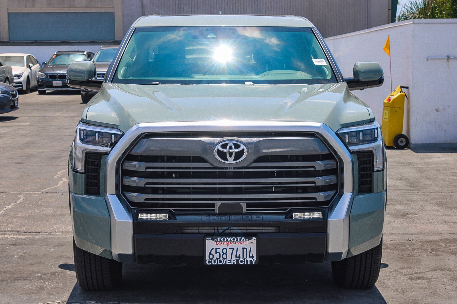 Used 2024 Toyota Tundra Limited AWD/4WD image 2