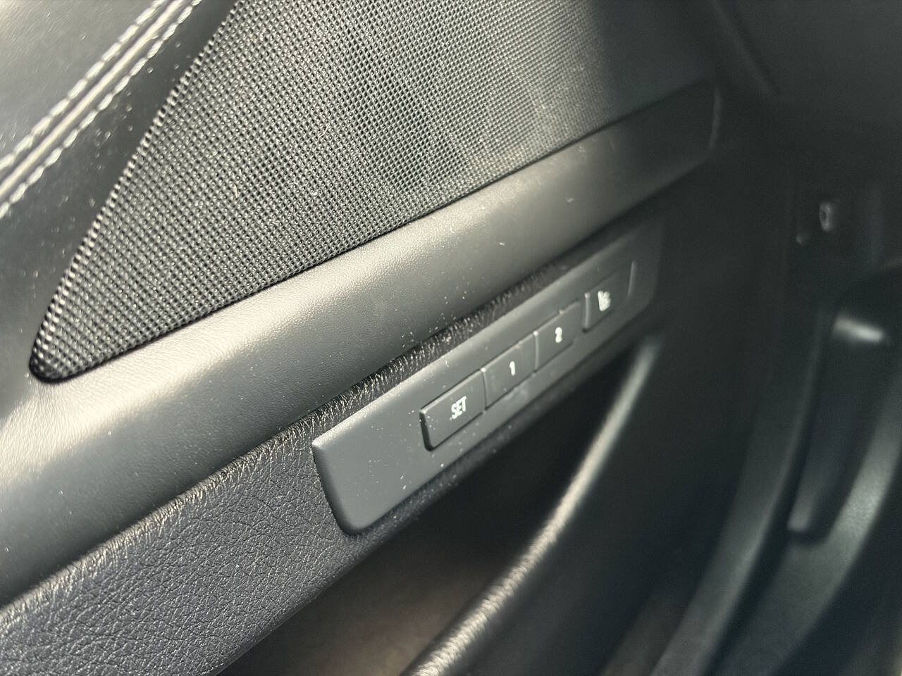 Used 2016 BMW 550i xDrive Sedan AWD/4WD image 30