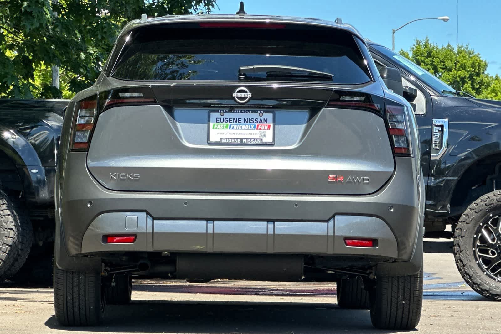 New 2026 Nissan Kicks SR AWD/4WD image 7