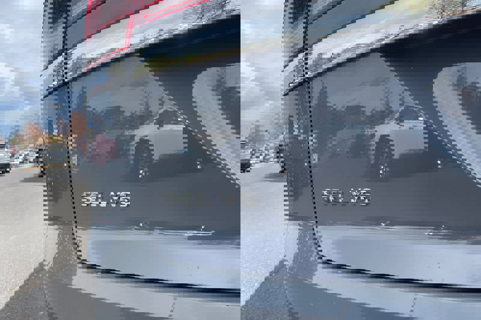 Used 2021 Volkswagen Atlas Cross Sport SEL Premium R-Line image 14