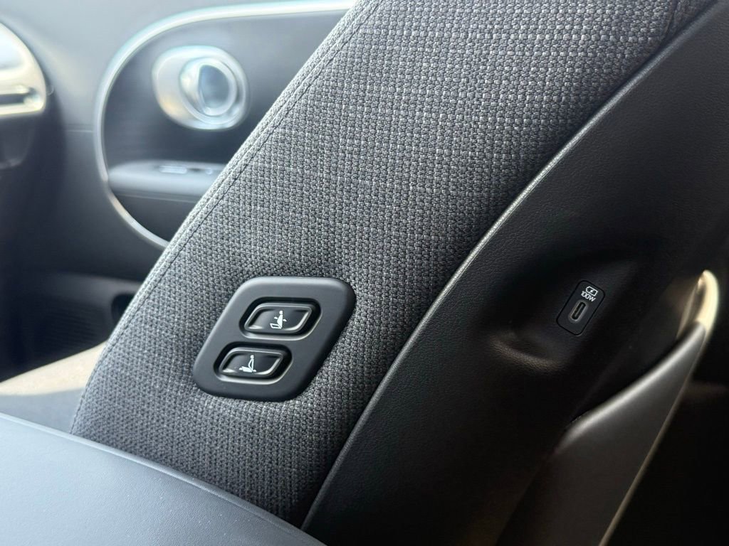 New 2026 Hyundai Ioniq 9 SE image 21