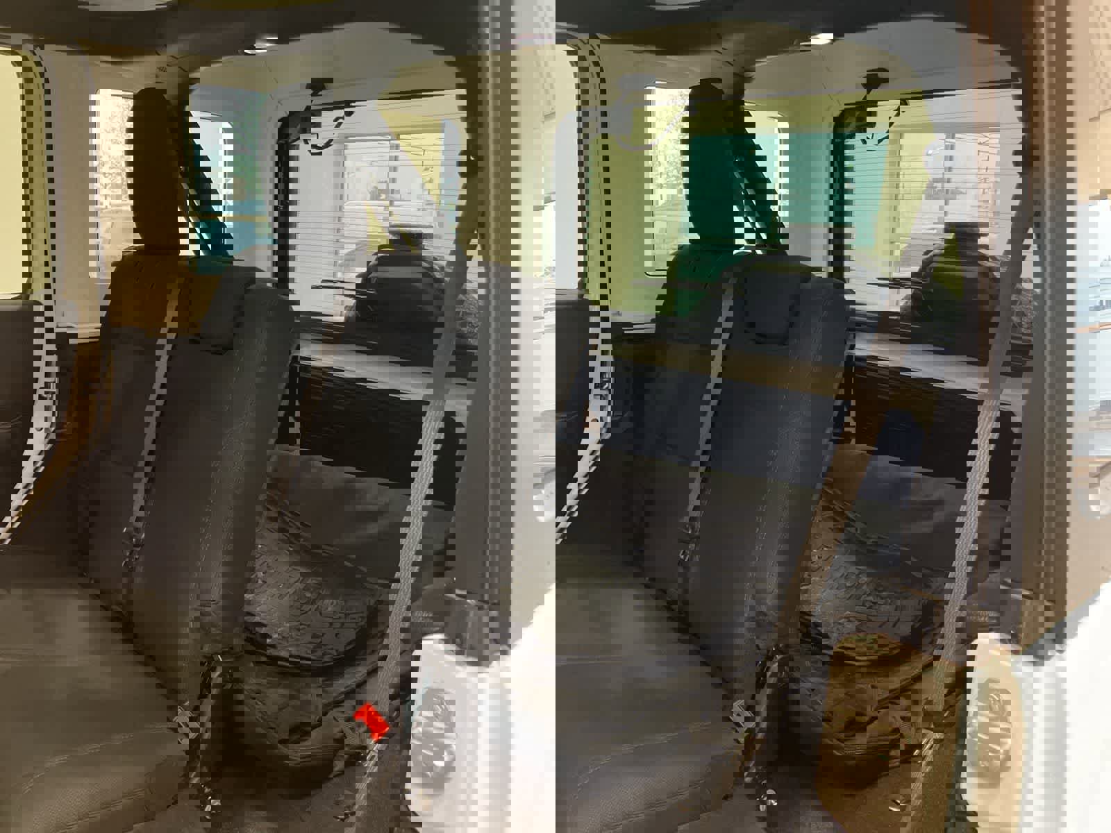 Used 2019 Jeep Wrangler Unlimited Sahara image 25