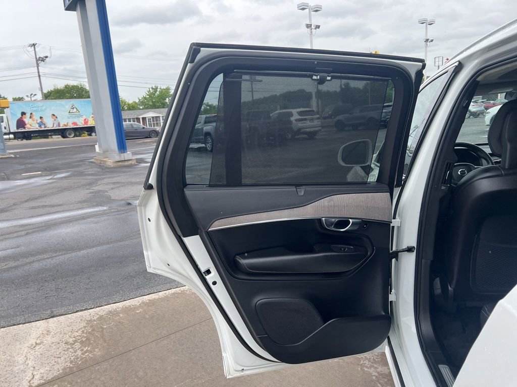 Used 2022 Volvo XC90 T6 Inscription w/ Lounge Package AWD/4WD image 28