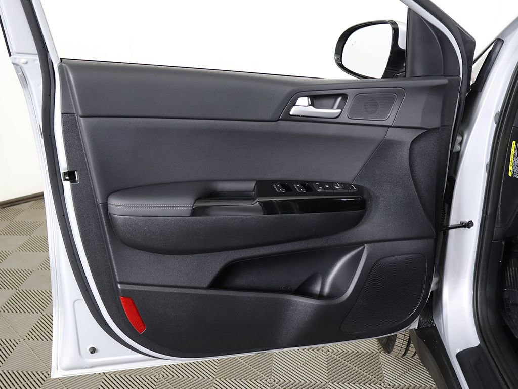 Used 2020 Kia Sportage EX image 21