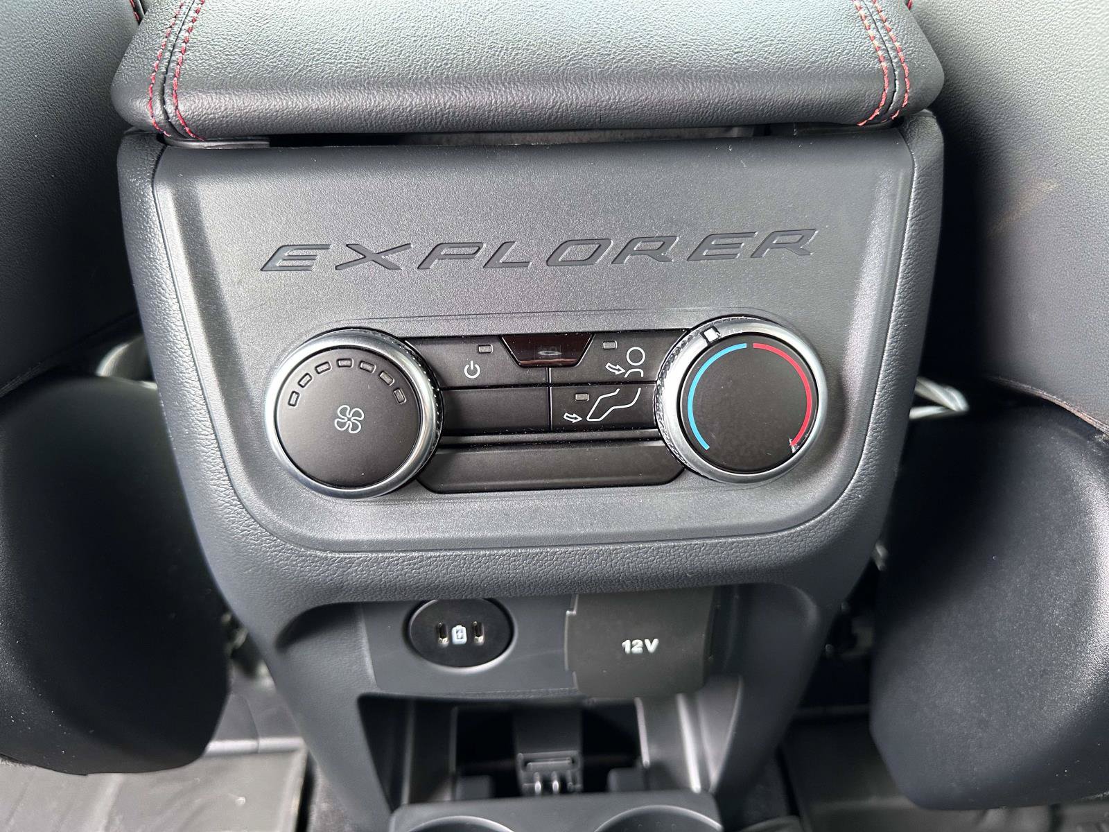 Used 2026 Ford Explorer ST-Line AWD/4WD image 16
