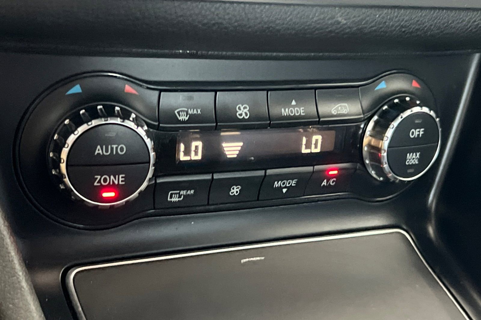 Used 2018 Mercedes-Benz CLA 250 image 19
