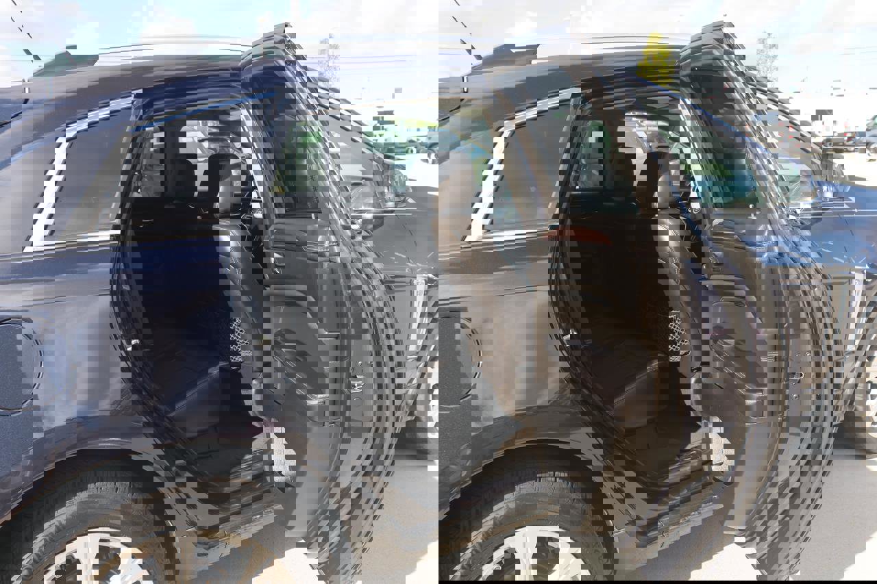 Used 2014 Cadillac SRX Performance w/ Driver Awareness Package image 15