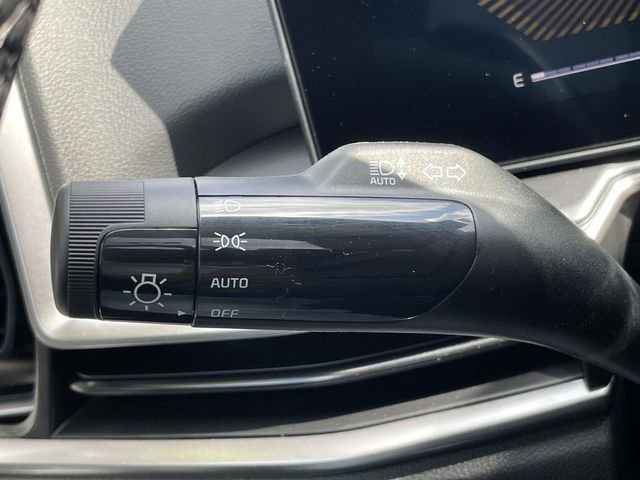 Certified 2026 Kia Sorento LX FWD image 30